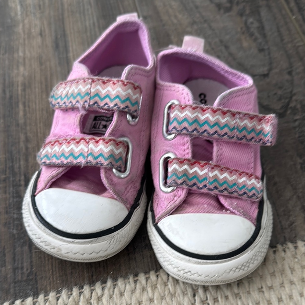 Little Girls Toddler Converse All Stars Pink Size 7